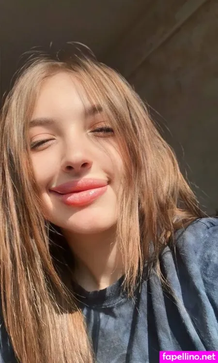 Elina Sweet OnlyFans Thumbnail #zMEEb1SjMA