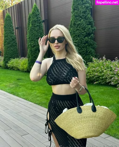 Elina1303 OnlyFans Thumbnail #MclH1pu7hc