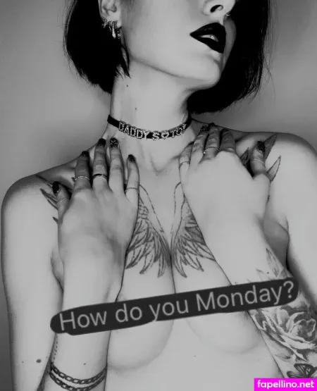 Elinafear Main Profile Photo