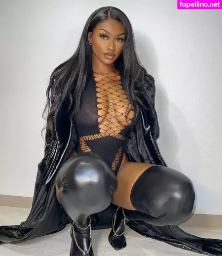 Elinda San OnlyFans Thumbnail #W9OcLQG2yb