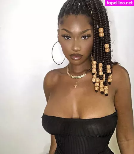 Elinda San OnlyFans Thumbnail #mxDpNj7sfO