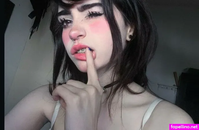 Elinoiiddx OnlyFans Thumbnail #3sC23iVwNF