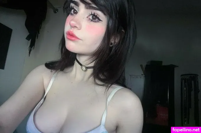 Elinoiiddx OnlyFans Thumbnail #Z61LCZRoAA