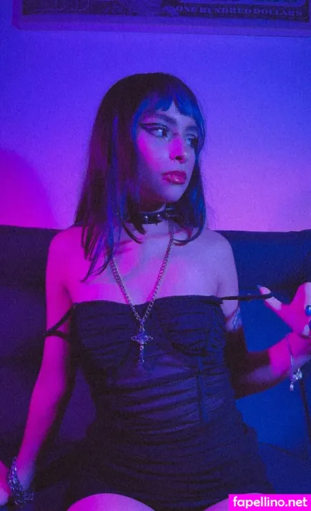 Elipetitt OnlyFans Thumbnail #mCtR4G7JGk