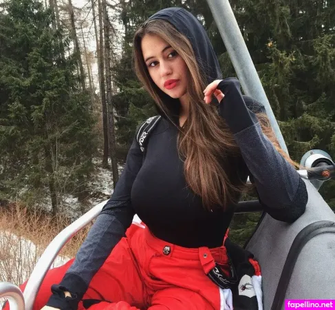 Elisa Berami OnlyFans Thumbnail #vCWf82bVhN