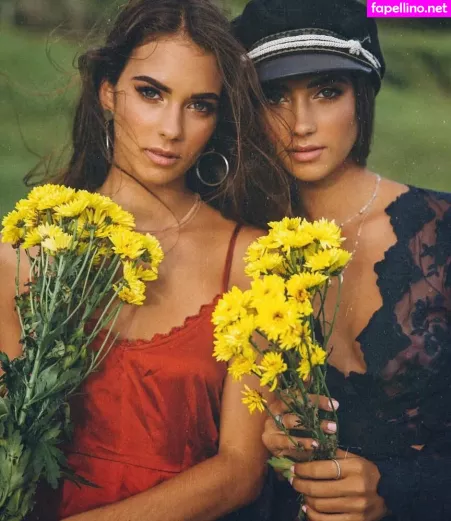 Elisa Renne Herbert Twins OnlyFans Thumbnail #e5CbTfr8vP
