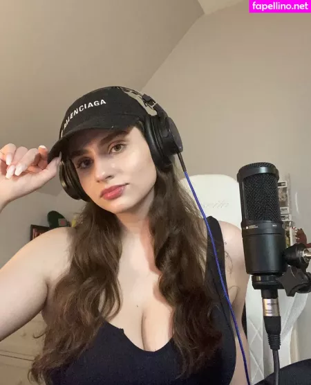 Elisabeth Marchini OnlyFans Thumbnail #LfQAITKZtW