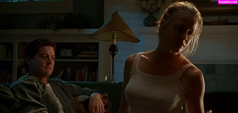 Elisabeth Shue OnlyFans Thumbnail #pWkewNGZqt