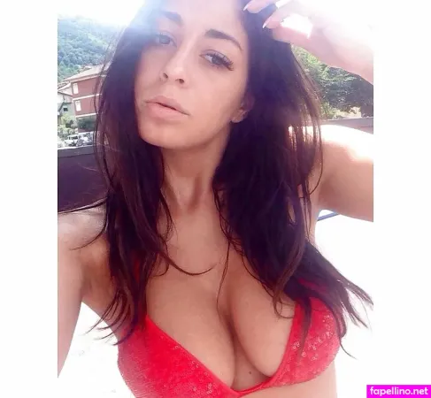 Elisabetta Sterni OnlyFans Thumbnail #0czP8JXljh