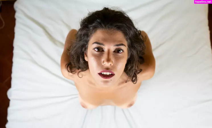 Elisabettazaffiro OnlyFans Thumbnail #KmeZ0c8ecZ