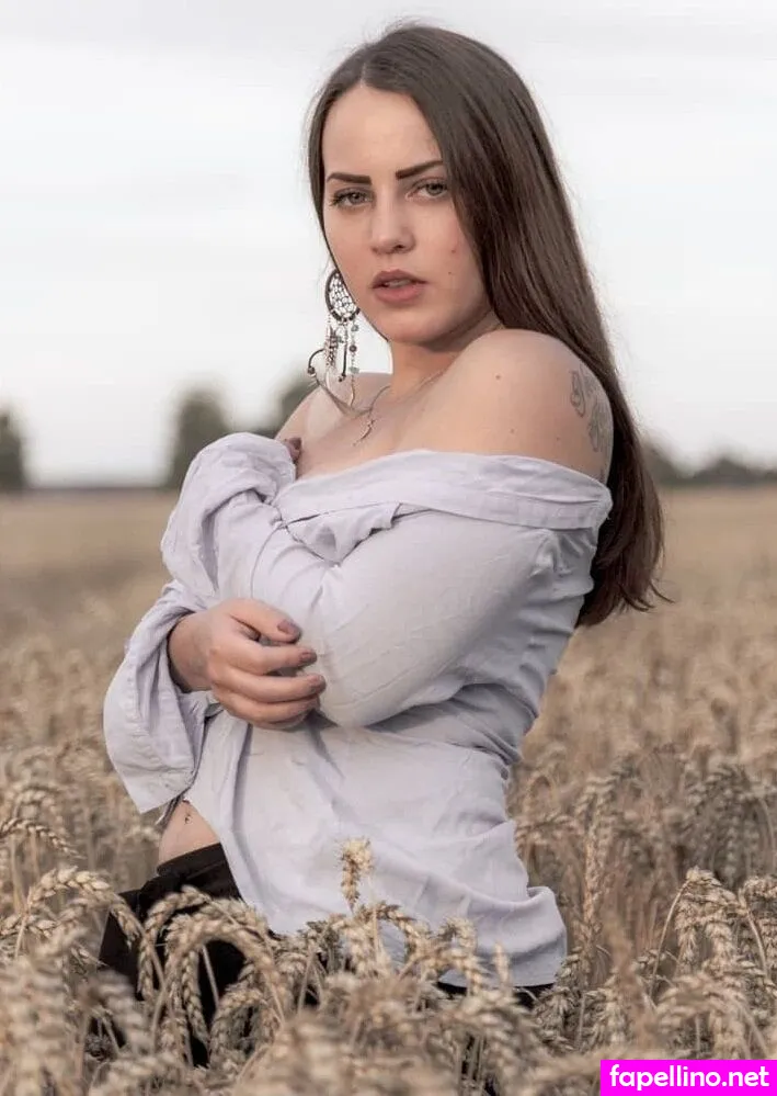 elisaofficialx Nude Leaked OnlyFans Photo #4X3m3E8e7e