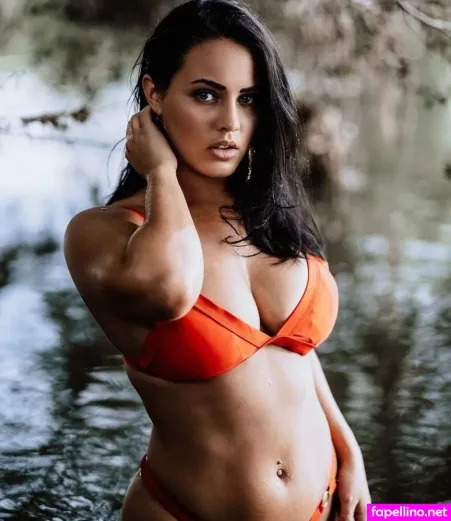 Elisaofficialx OnlyFans Thumbnail #TE1g1uFde3
