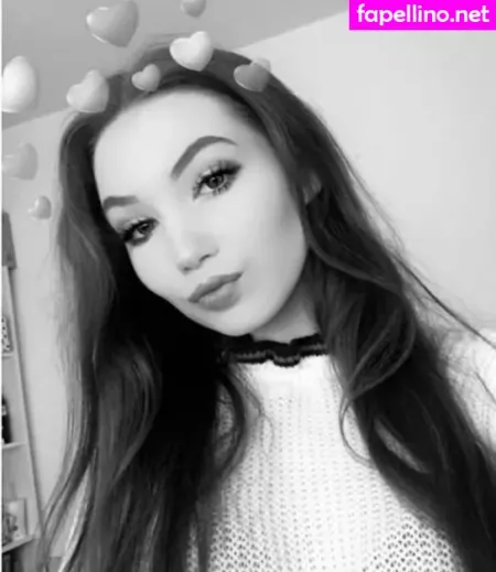 Elise Clayton OnlyFans Thumbnail #OQKtHLwOXU