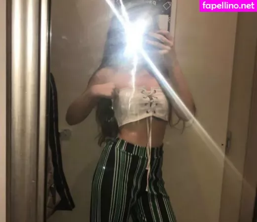 Elise Clayton OnlyFans Thumbnail #cLn1RqYKTd