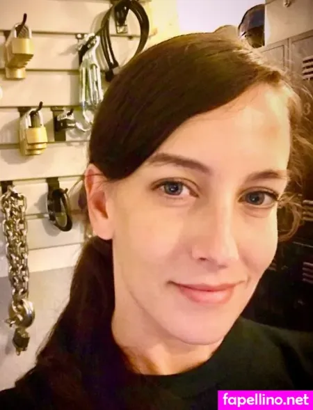 Elise Graves OnlyFans Thumbnail #FkVtjt90fX