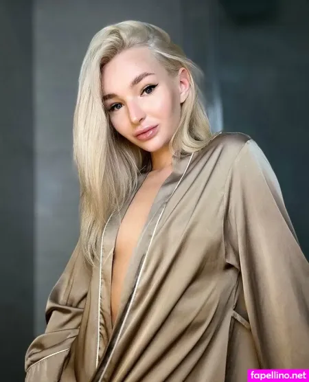 Elise Li OnlyFans Thumbnail #UneiOUfR4M