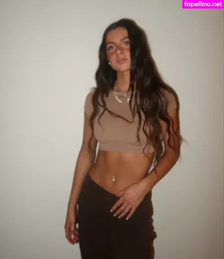 Elise Mancabelli OnlyFans Thumbnail #7ZMCCcLD9r