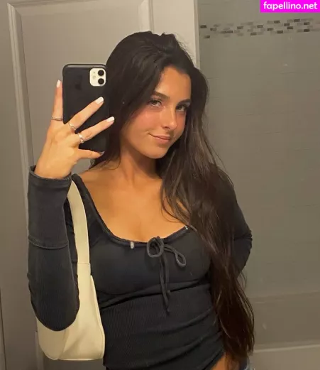 Elise Mancabelli OnlyFans Thumbnail #9gOs9waHLH