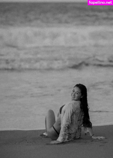 Elise Yukimura OnlyFans Thumbnail #awKEHjMnxs