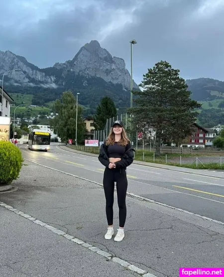 Elisees OnlyFans Thumbnail #CB2sYTpBOK