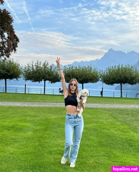 Elisees OnlyFans Thumbnail #bdP5GItQNg