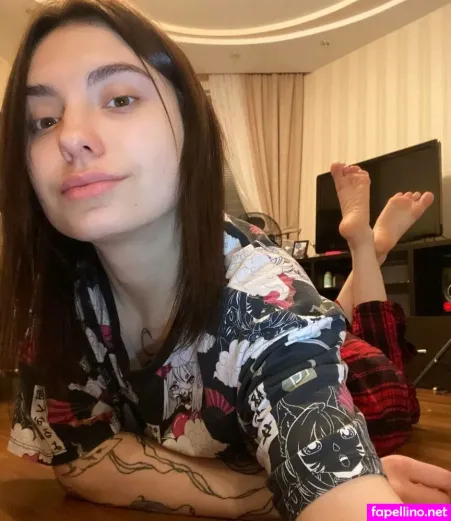 Elisfeet OnlyFans Thumbnail #2UR48jiWVR