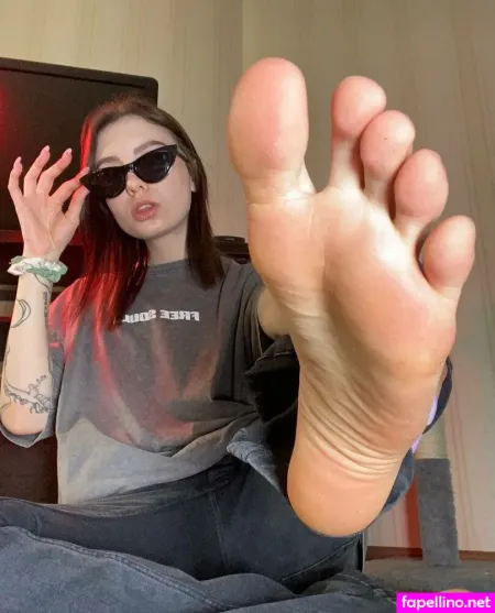 Elisfeet OnlyFans Thumbnail #EB5ROCQYk3