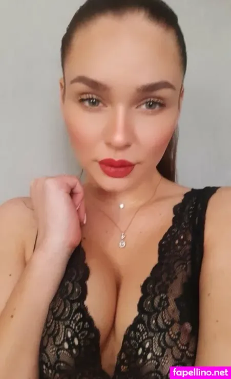 Elish Blossom OnlyFans Thumbnail #EzQdy9qlW7