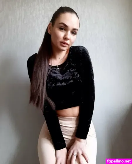 Elish Blossom OnlyFans Thumbnail #QppAA8lOMX