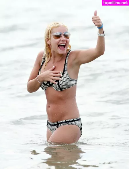 Elisha Cuthbert OnlyFans Thumbnail #ZXeF8GpD24