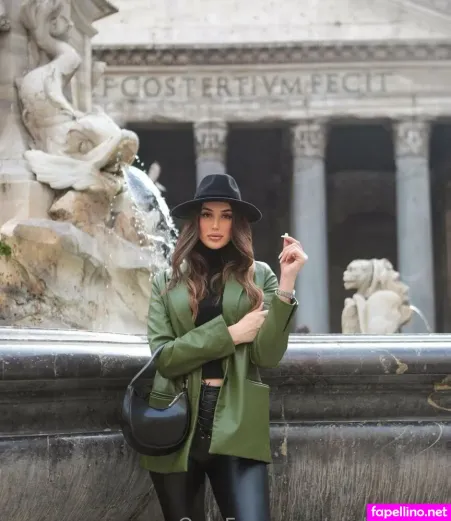 Elishashelly Main Profile Photo