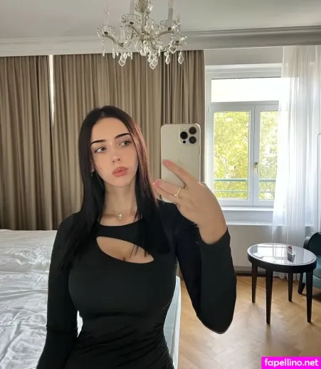 Eliza Deniz OnlyFans Thumbnail #CHZxSO7iKx