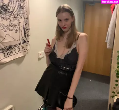 Eliza Goldsmith OnlyFans Thumbnail #FgGHnkf0Lw