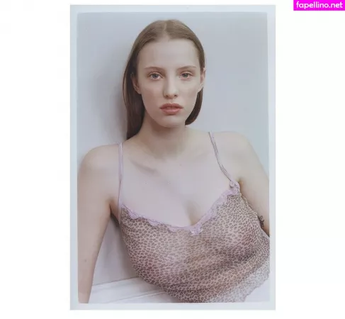 Eliza Goldsmith OnlyFans Thumbnail #ZGeEXijd9s