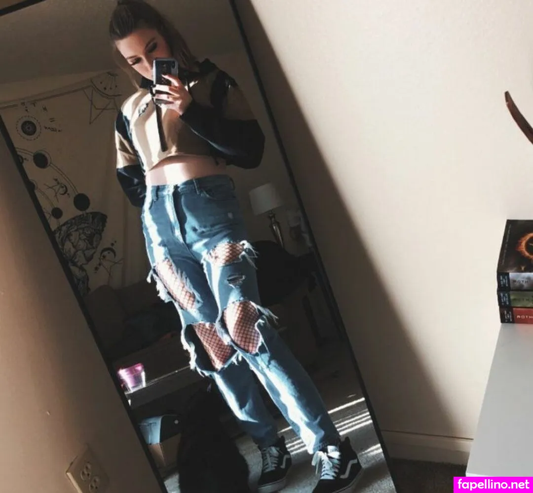 Suddenlypinapples, elizabeth.marie20 Nude Leaked OnlyFans Photo #4InVf9m3WX