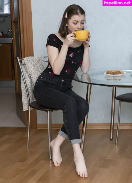 Eliza Thorn OnlyFans Thumbnail #L9tEA4etst