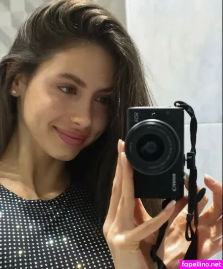 Elizaa Main Profile Photo