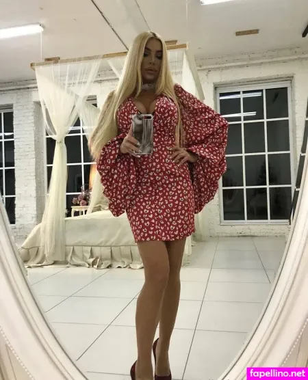 Elizabath Goddess OnlyFans Thumbnail #6i2N8EInU1