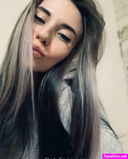 Elizabet Ua OnlyFans Thumbnail #ZIJqqyZhbR