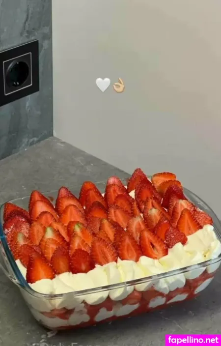 Elizabet Ua OnlyFans Thumbnail #slY48vIaO6