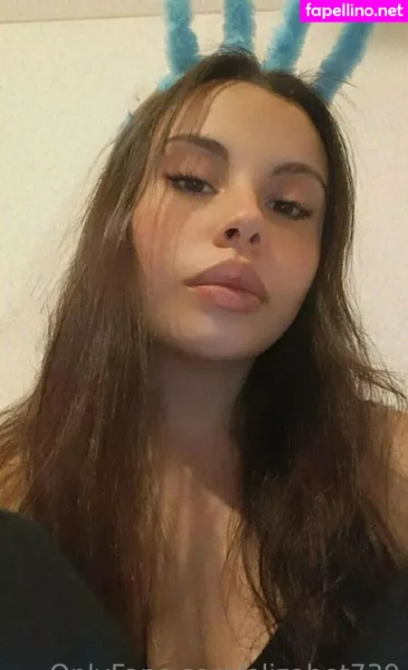 Elizabet739 OnlyFans Thumbnail #4CwWnK92Wz