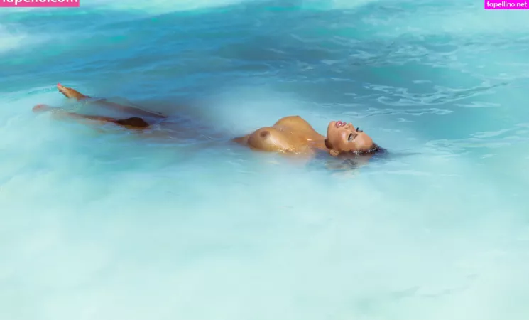 Elizabeth Chevalier OnlyFans Thumbnail #fiIIfAlFMu