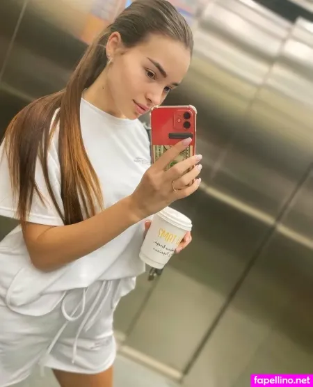 Elizabeth Dreamm OnlyFans Thumbnail #9GYDtmwJdL