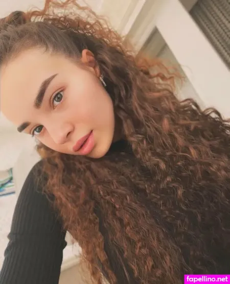 Elizabeth Dreamm OnlyFans Thumbnail #a3TvhHiIyJ