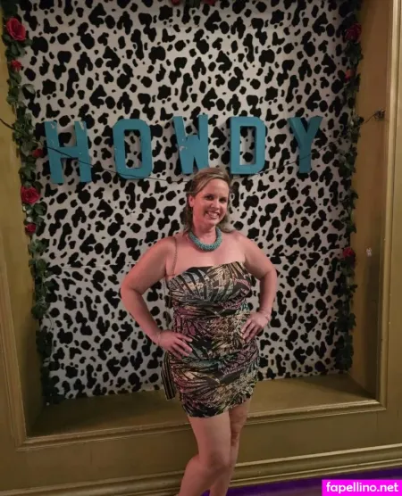 Elizabeth Fineapple2 0 OnlyFans Thumbnail #PA7wiMohat