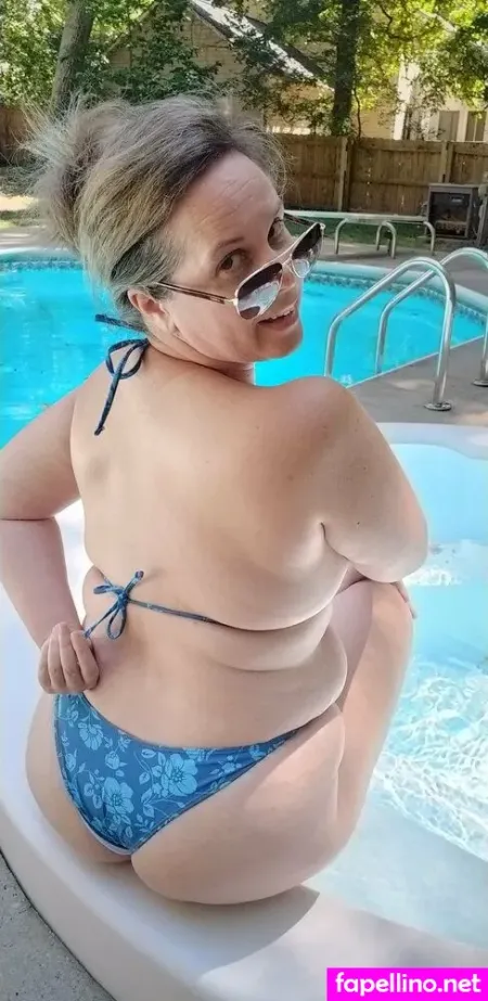 Elizabeth Fineapple2 0 OnlyFans Thumbnail #bNmbooUEJ2