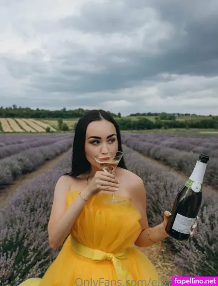 Elizabeth Fox OnlyFans Thumbnail #RJqZBaTR0c