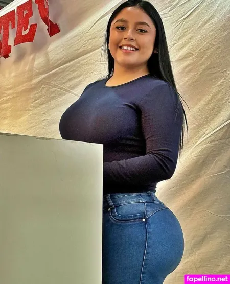 Elizabeth Gonzalez OnlyFans Thumbnail #82iPgCcWVD