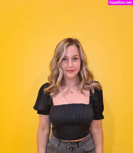 Elizabeth Height OnlyFans Thumbnail #OQr0lRas5B