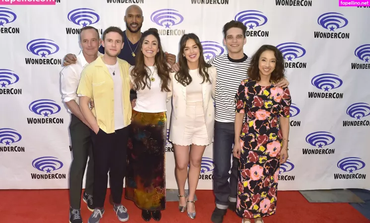 Elizabeth Henstridge OnlyFans Thumbnail #BEgP31AwKQ